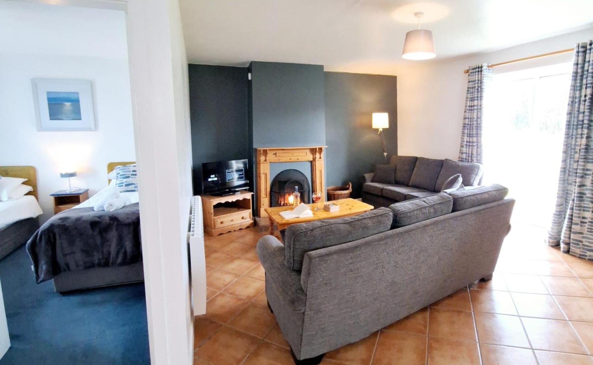 Dingle Harbour Cottages 3 Bed - Sleeps 6 Type A By Trident Holiday Homes Exterior photo